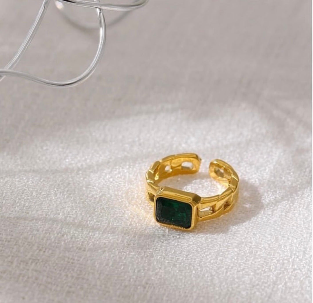 Madonna Malachite Ring