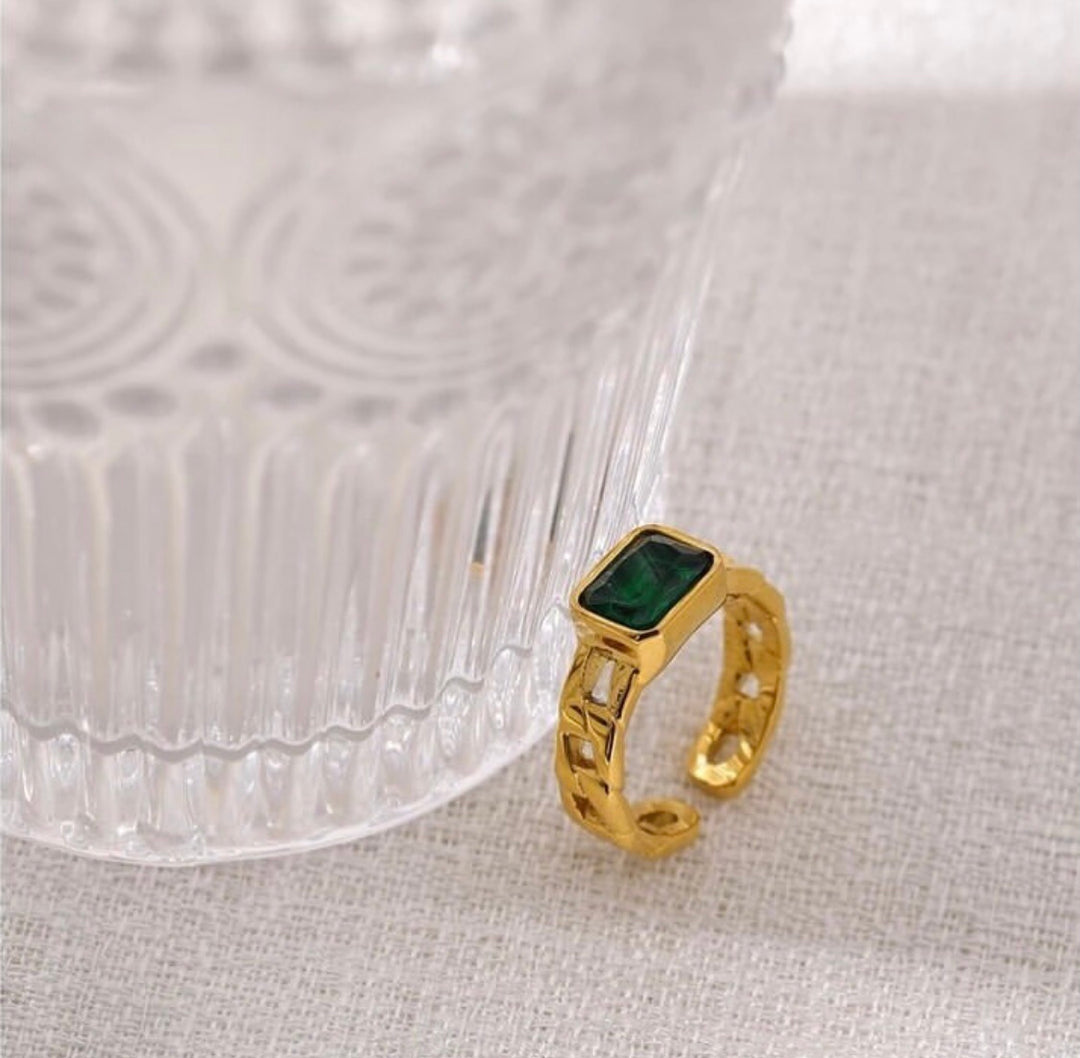 Madonna Malachite Ring